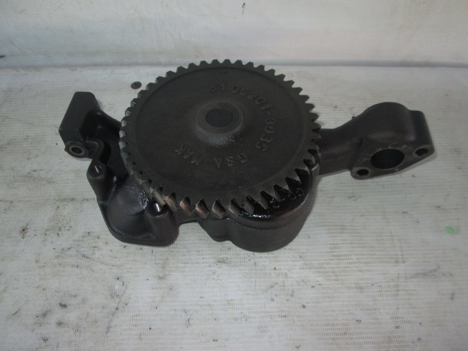 насос масляный D2866 б/у - 1